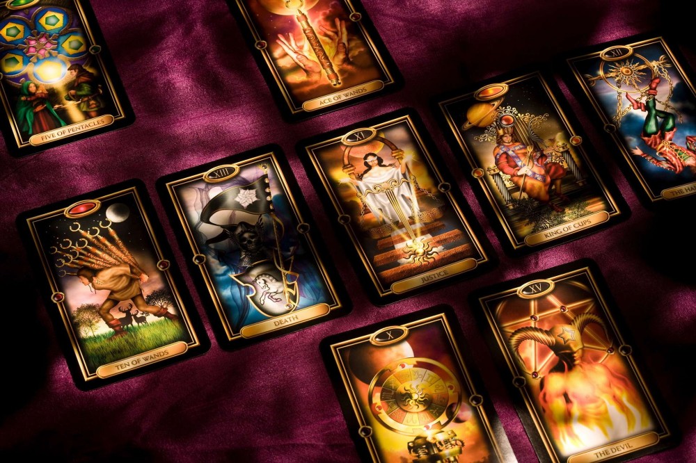 ¿Qué son las cartas del tarot y cómo funcionan?